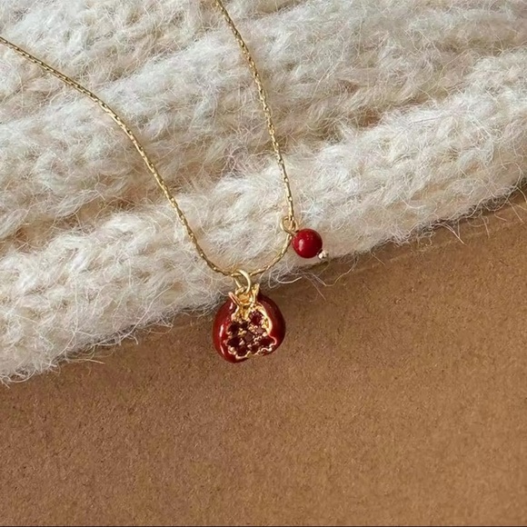 Gold Red Charm Pendant Necklace pomegranate - Picture 12 of 13